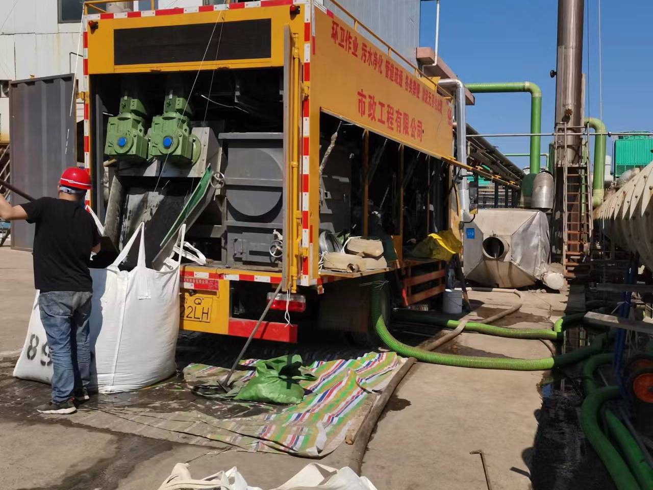 肇源淤泥压干处理